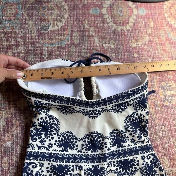 Boden Women’s size 10 Swimwear with Navy and Cream Design cutout - Picture 13 of 13